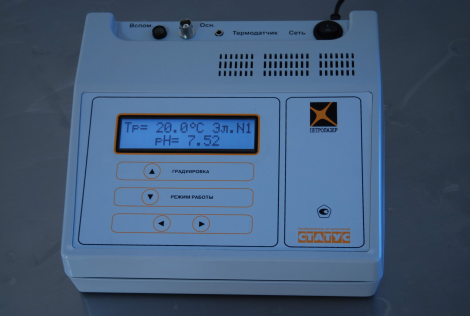 STATUS laboratory table top pH meter