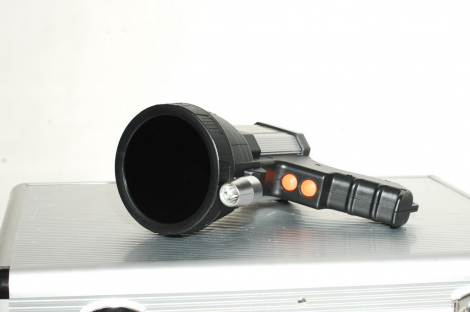 Ultraviolet and white beam portable  lamp VANGA-3